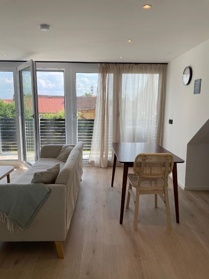 Roemer Apartment Und Zimmer Тюркхайм Екстериор снимка